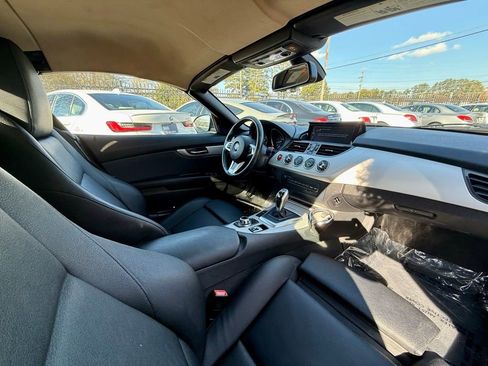 Used 2015 BMW Z4 sDrive28i RWD image 21