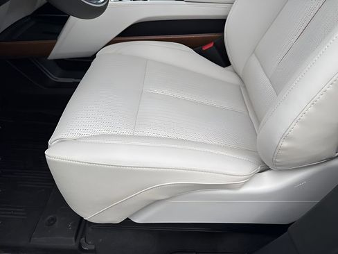 New 2026 Cadillac Vistiq Luxury w/ LPO, Floor Liner Package image 26