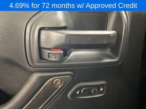 Used 2017 Jeep Wrangler Sport image 29