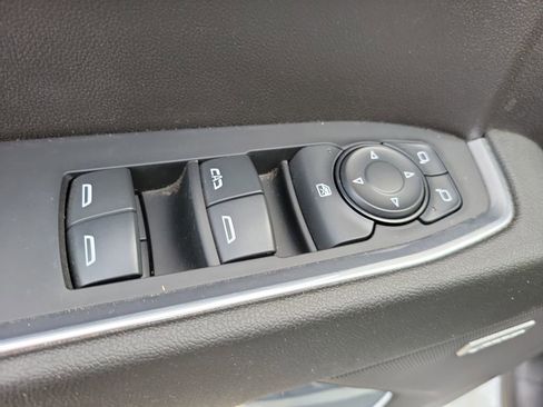 Used 2024 Chevrolet Silverado 1500 LT Trail Boss w/ Convenience Package II image 23