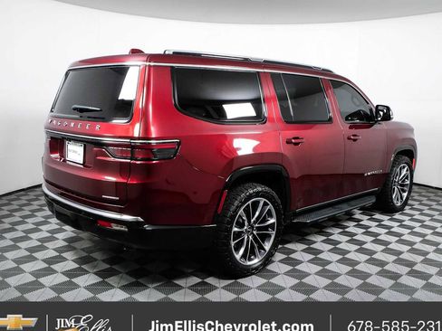 Used 2022 Jeep Wagoneer Series II w/ Premium Group I AWD/4WD image 3