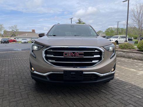 Used 2018 GMC Terrain SLT w/ Preferred Package image 9