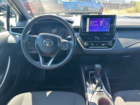 Used 2025 Toyota Corolla SE w/ Convenience Package FWD image 15
