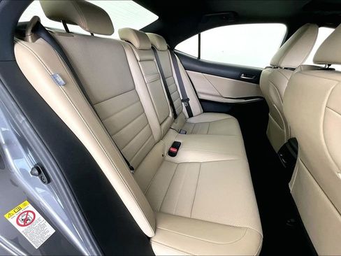 Used 2019 Lexus IS 300 F Sport w/ F Sport Package image 33