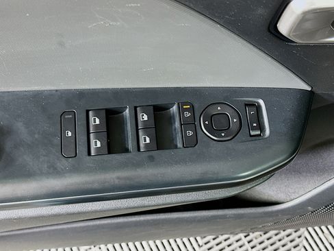 Used 2025 Kia K4 LXS image 15