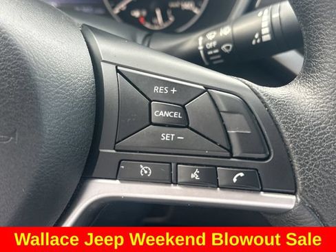 Used 2025 Nissan Altima 2.5 SV FWD image 21