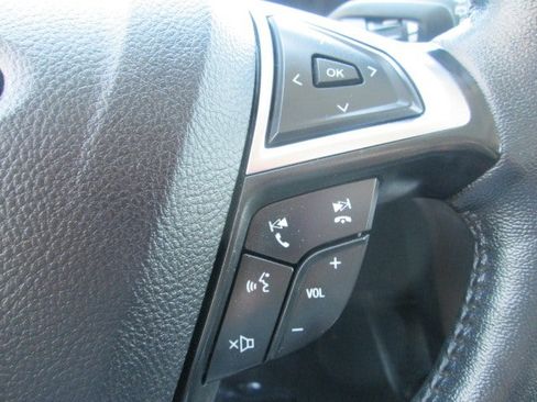 Used 2024 Ford Edge Titanium AWD/4WD image 22