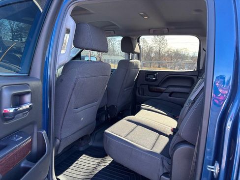 Used 2017 GMC Sierra 1500 SLE w/ SLE Value Package image 10