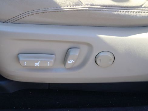 Used 2022 Toyota 4Runner Limited image 17