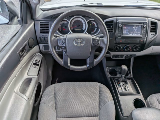 Used 2015 Toyota Tacoma 2WD Access Cab image 15