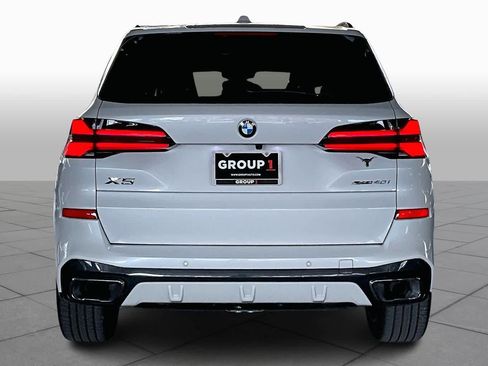 Used 2025 BMW X5 sDrive40i w/ Executive Package image 5