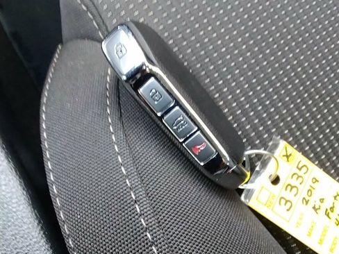 Used 2019 Kia Forte LXS image 23