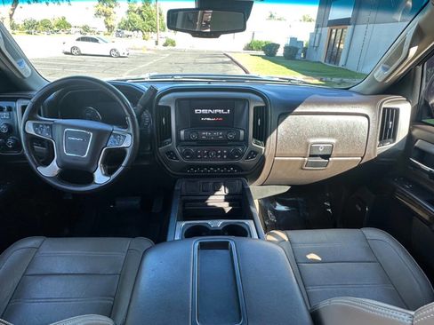 Used 2015 GMC Sierra 2500 Denali w/ Duramax Plus Package image 8