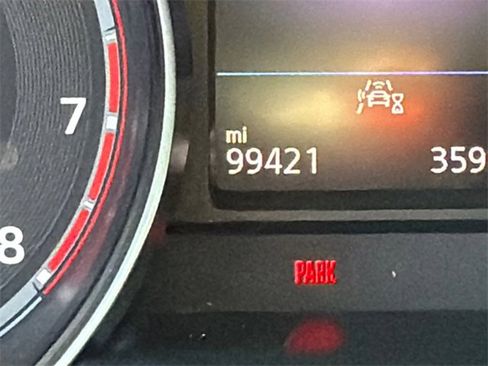 Used 2021 Volkswagen Atlas SE image 28