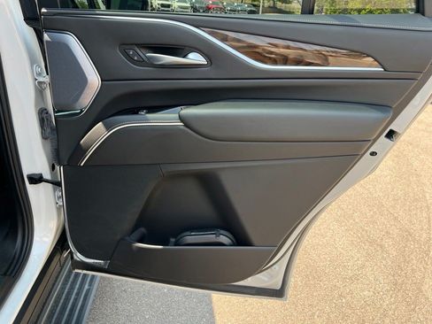 Certified 2024 Cadillac Escalade Sport Platinum w/ LPO, ONYX Package AWD/4WD image 27