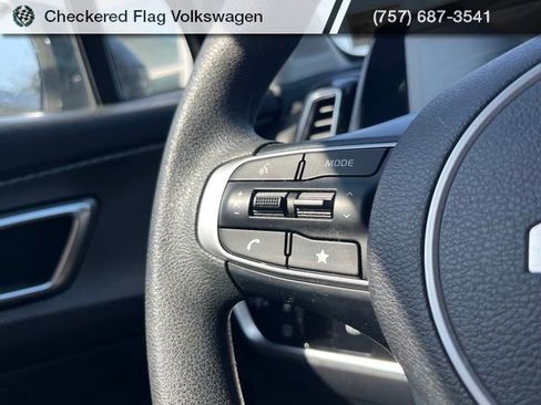 Used 2023 Kia Sportage LX image 35