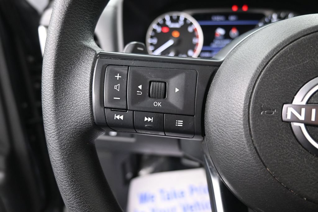 Used 2024 Nissan Rogue SV FWD image 32