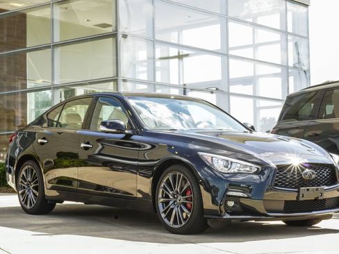Used 2023 INFINITI Q50 Red Sport 400 w/ Black Opal Edition AWD/4WD image 4
