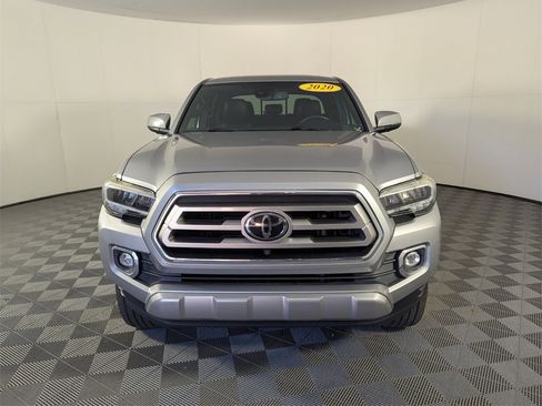 Used 2020 Toyota Tacoma Limited image 3