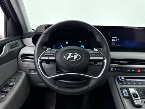 Used 2025 Hyundai Palisade SEL FWD image 4
