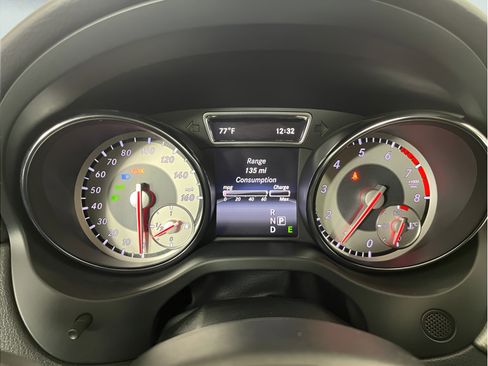 Used 2015 Mercedes-Benz CLA 250 image 18
