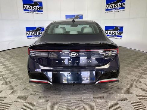 Used 2024 Hyundai Sonata Limited image 17