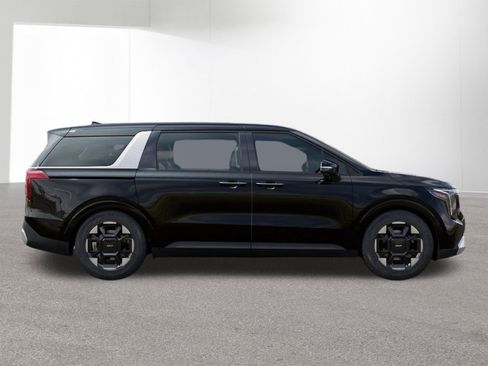 New 2026 Kia Carnival EX FWD image 33