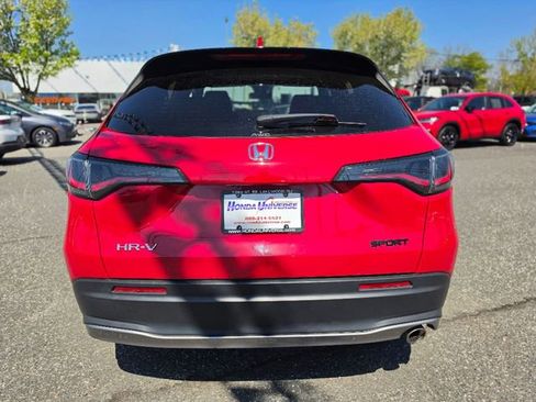 Used 2024 Honda HR-V Sport image 4