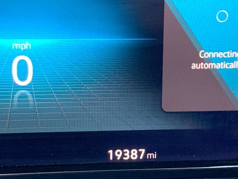 Used 2024 Volkswagen Atlas Cross Sport SE image 40