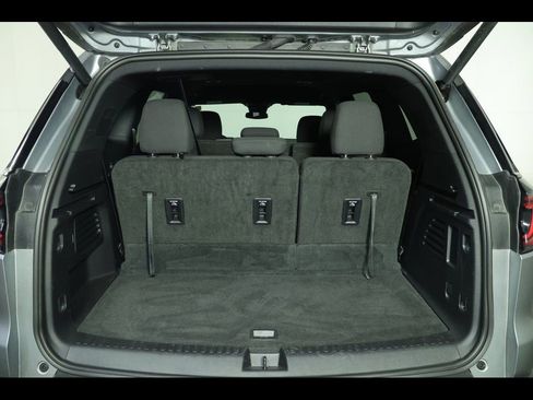 Used 2025 GMC Acadia Elevation image 19