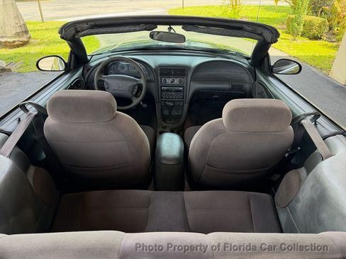 Used 2002 Ford Mustang Convertible RWD image 51