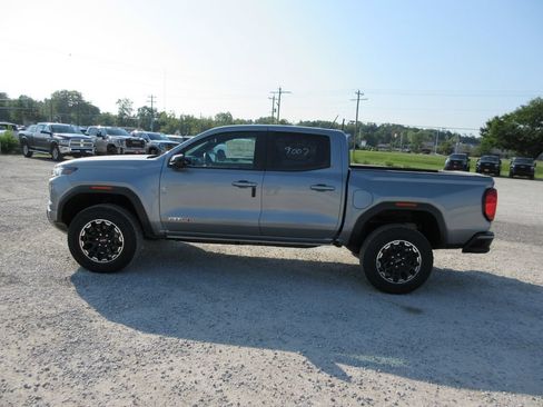 New 2026 GMC Canyon AT4 w/ Technology Plus Package AWD/4WD image 6