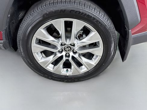 Used 2025 Toyota RAV4 Limited w/ Weather Package AWD/4WD image 29