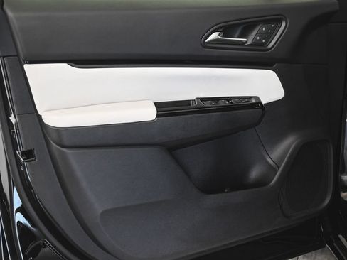 Used 2025 Honda Prologue Touring image 8