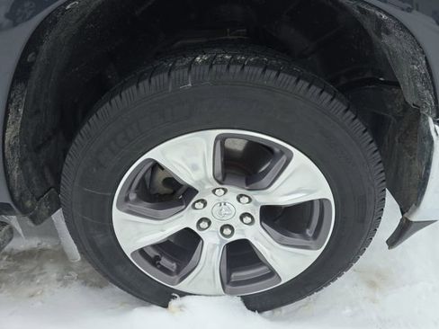 Used 2021 RAM 1500 Laramie image 8