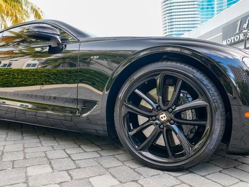 Used 2020 Bentley Continental GT V8 image 35