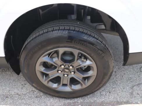 Used 2023 Ford Maverick XLT FWD image 14