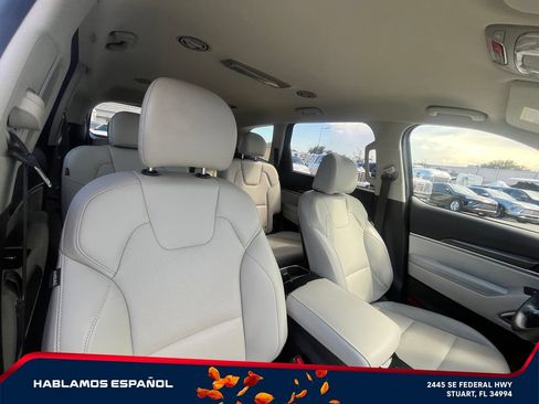 Used 2024 Kia Telluride S FWD image 16