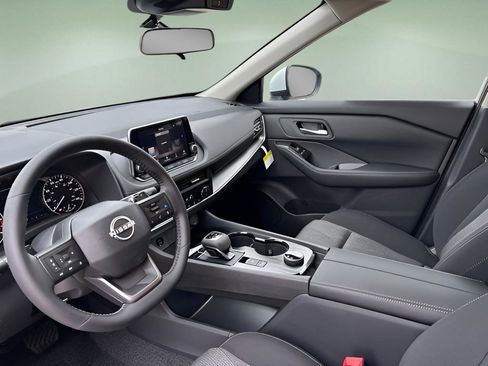 New 2026 Nissan Rogue SV w/ Cold Weather Package AWD/4WD image 24