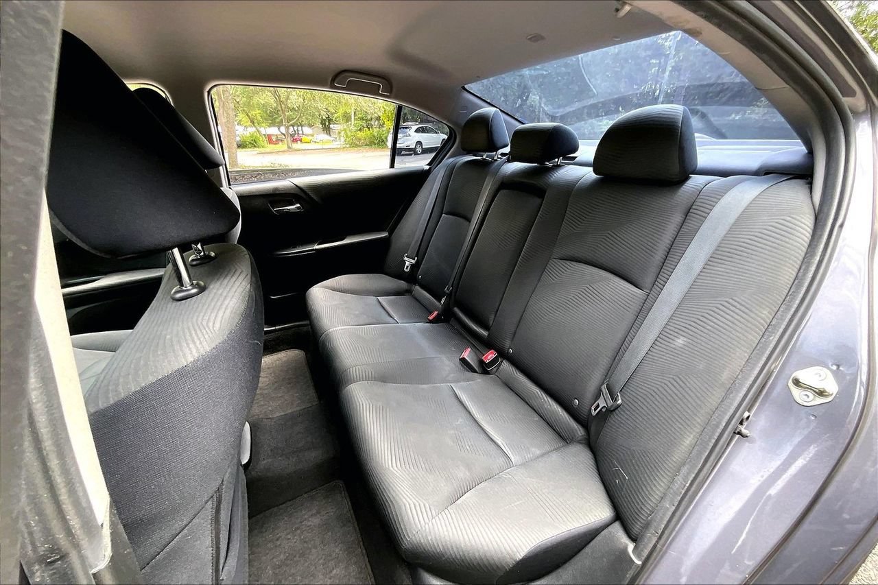 Used 2016 Honda Accord LX image 19