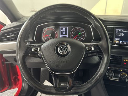Used 2020 Volkswagen Jetta R-Line w/ R-Line Cold Weather Package image 18