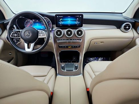 Used 2021 Mercedes-Benz GLC 300 image 22