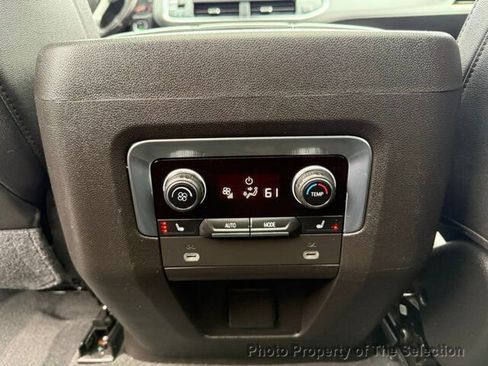 Used 2021 Chevrolet Tahoe LT w/ Signature Plus Package w/ LT Signature Package image 40