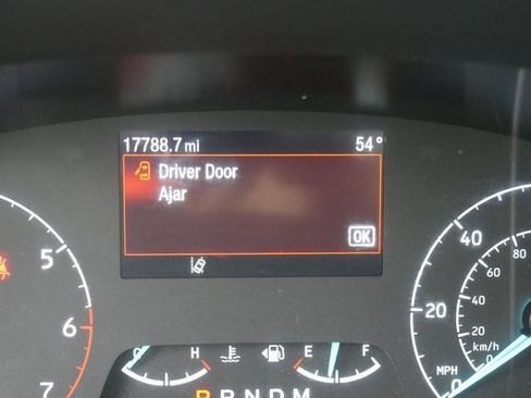 Used 2023 Ford Transit 350 XLT image 18