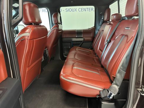 Used 2019 Ford F150 Platinum w/ Equipment Group 701A Luxury AWD/4WD image 13