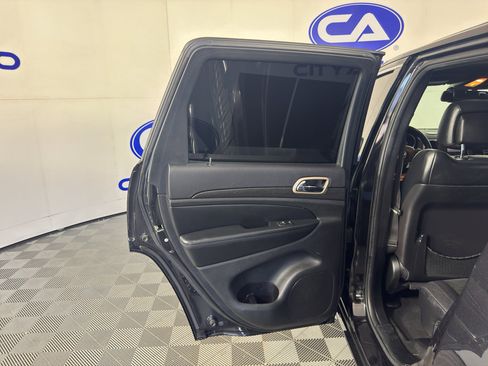 Used 2015 Jeep Grand Cherokee Altitude image 30