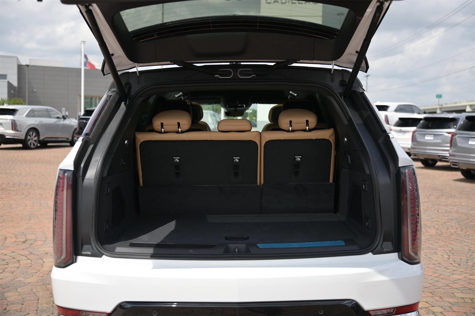 New 2025 Cadillac Escalade IQ Luxury 2 AWD/4WD image 21