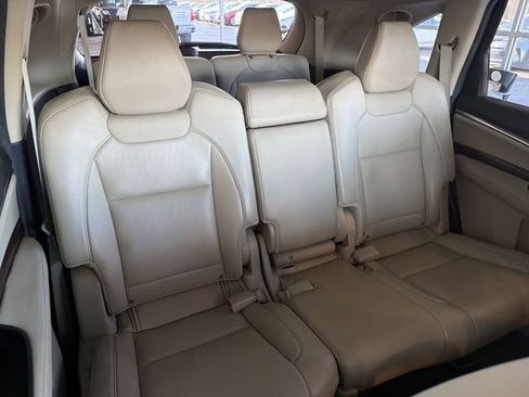 Used 2017 Acura MDX SH-AWD w/ Technology Package image 18