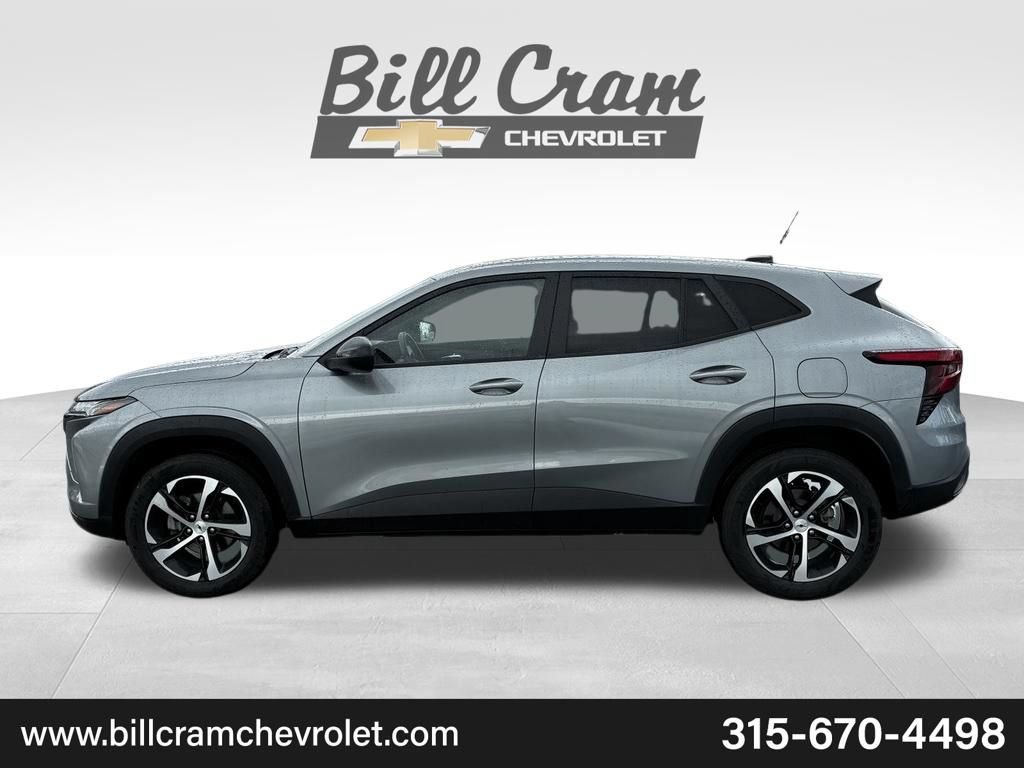 Used 2024 Chevrolet Trax RS FWD image 31