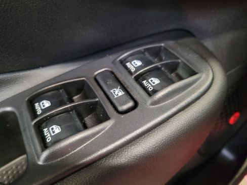 Used 2018 FIAT 500L Lounge image 27